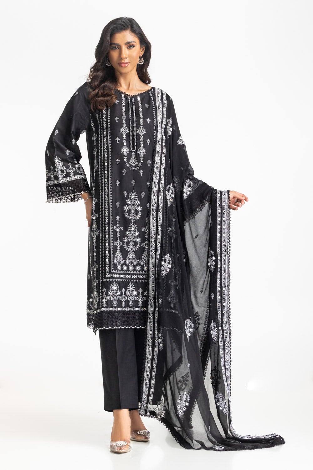 Gul Ahmed Ready to Wear 3PC Lawn Embroidered Suit IUSTKSD-575