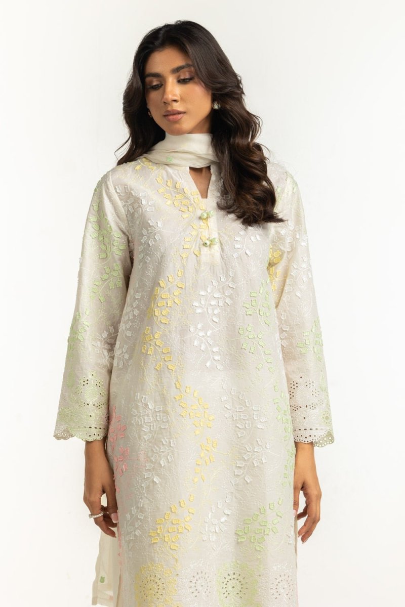 Gul Ahmed Ready to Wear 3PC Lawn Schiffli Embroidered Suit IUSTKSD-618