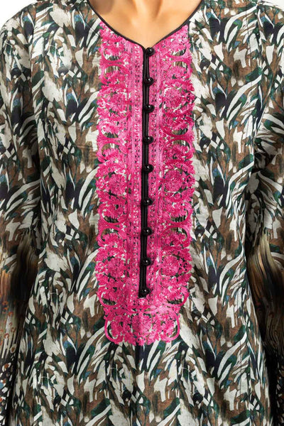 Gul Ahmed Ready to Wear 3PC Lawn Printed Suit With Embroidered IUSTKSD-666