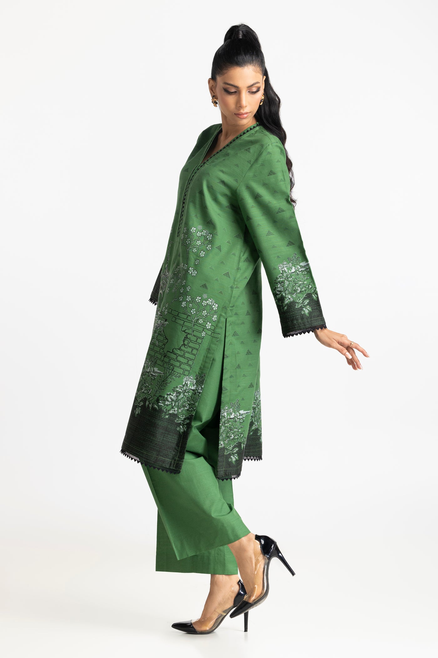 Gul Ahmed Ready to Wear 2 Piece Dyed Khaddar Jacquard Suit IUSTTS-298