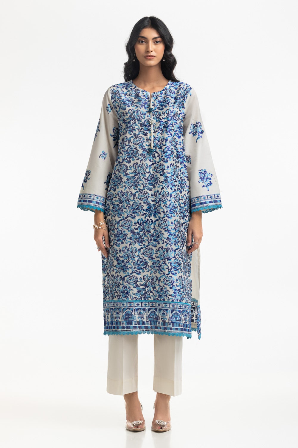 Gul Ahmed Ready to Wear 2 Piece Lawn Embroidered Shirt And Trouser IUSTTS-580