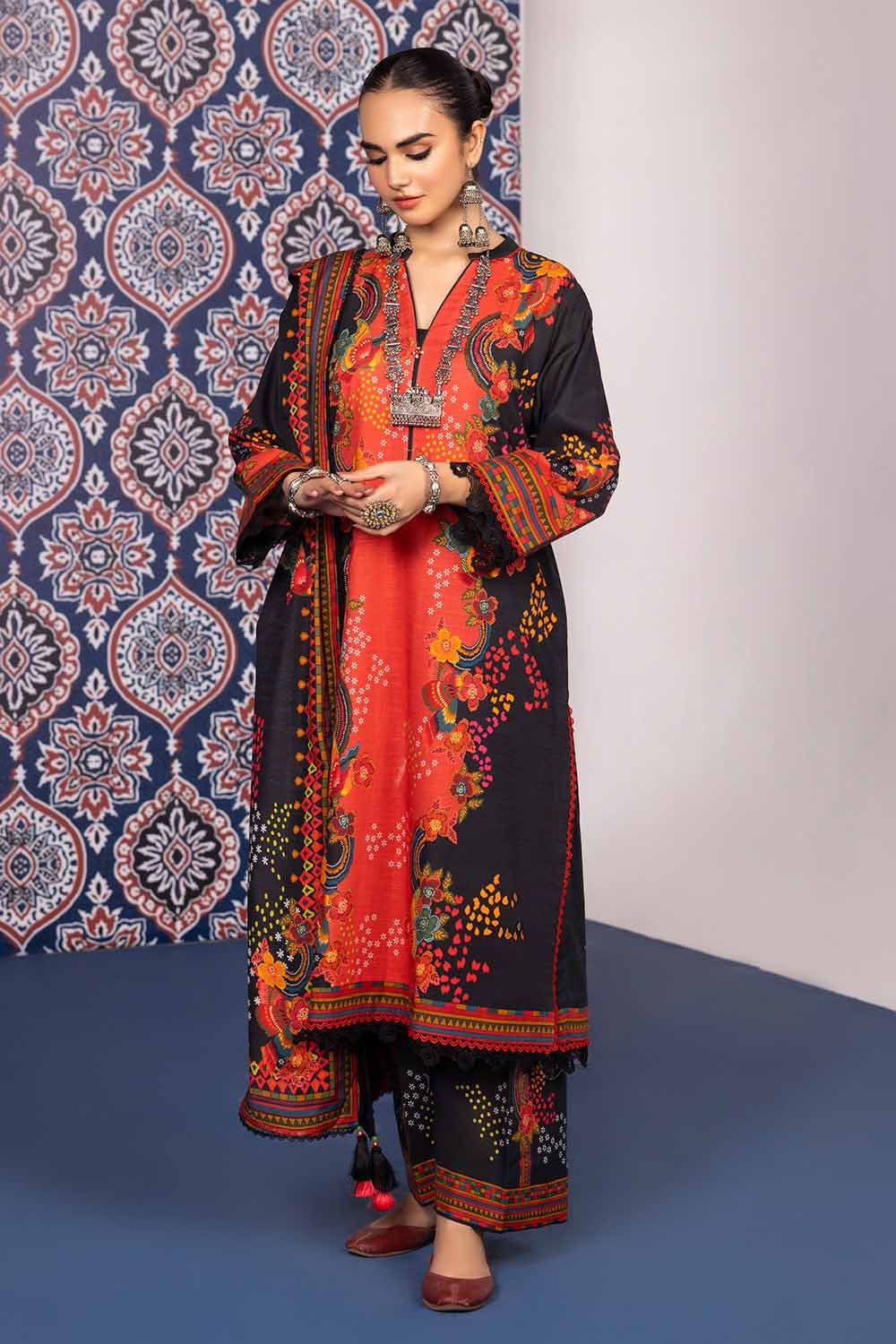 Gul Ahmed 3PC Khaddar Printed Unstitched Suit K-32011