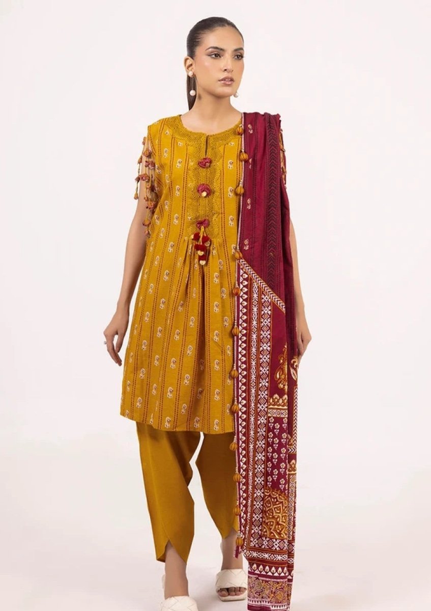 Gul Ahmed 3 Piece Unstitched Printed Khaddar Suit K-52050