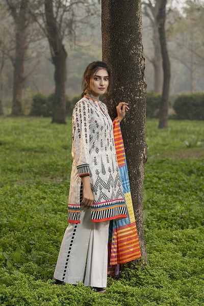 Lakhani Komal Prints 3 Piece Stitched Printed Lawn Suit LSM-2123