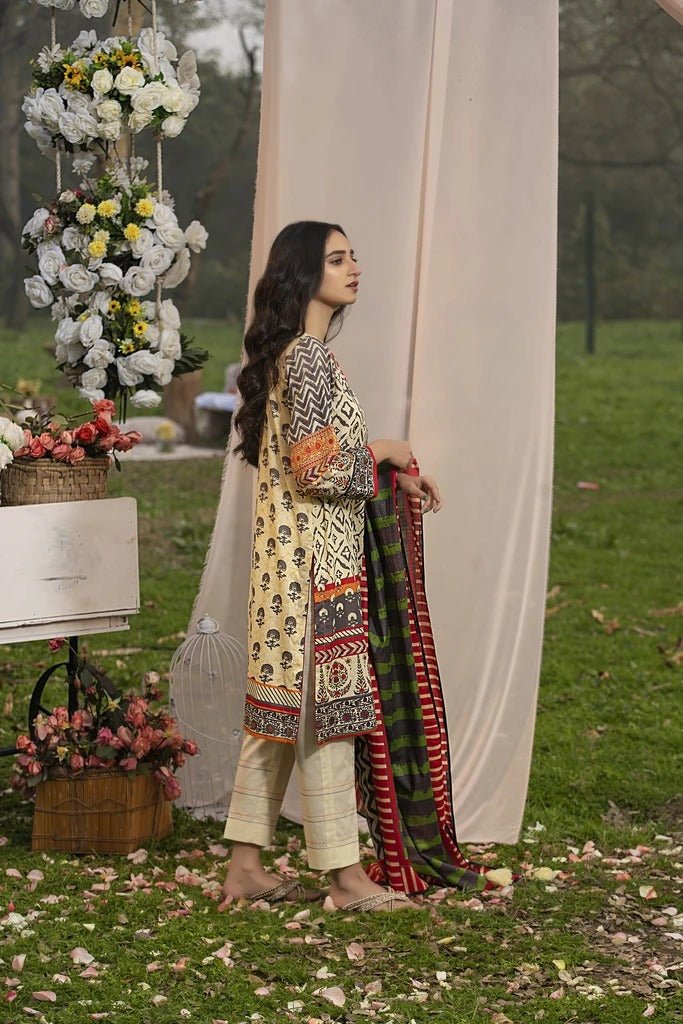 Lakhani Komal Prints 3 Piece Stitched Printed Lawn Suit LSM-2120