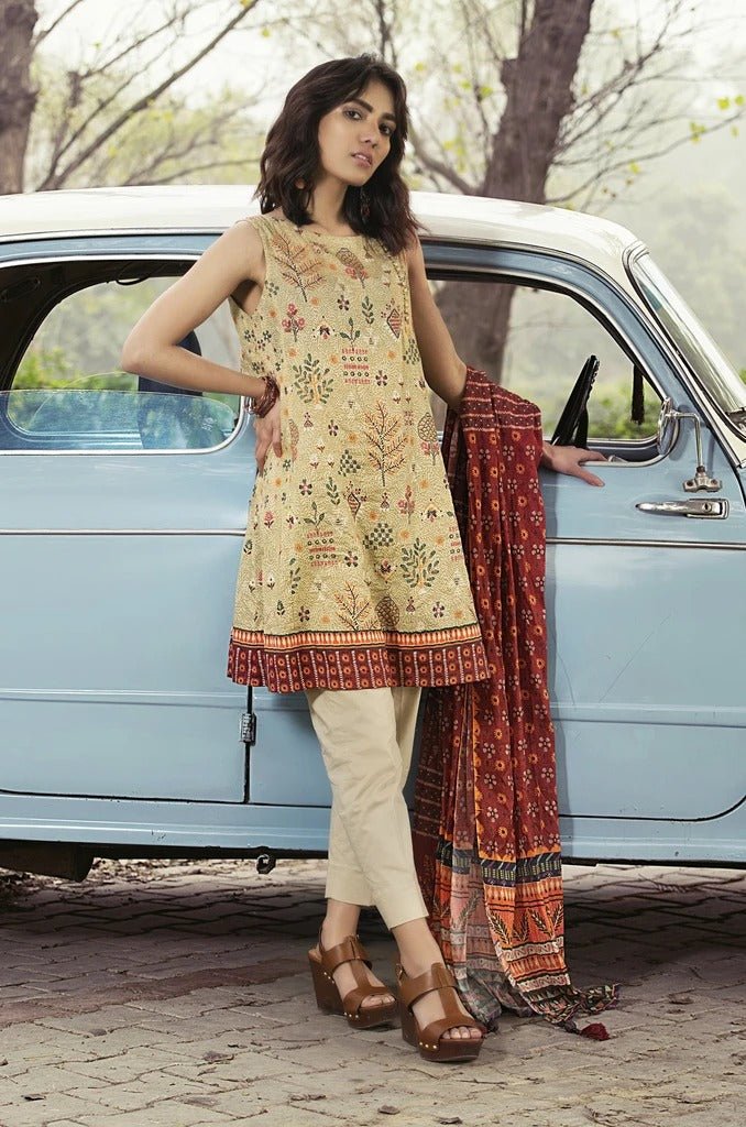 Lakhani Komal Prints 3 Piece Stitched Printed Lawn Suit LSM-2103