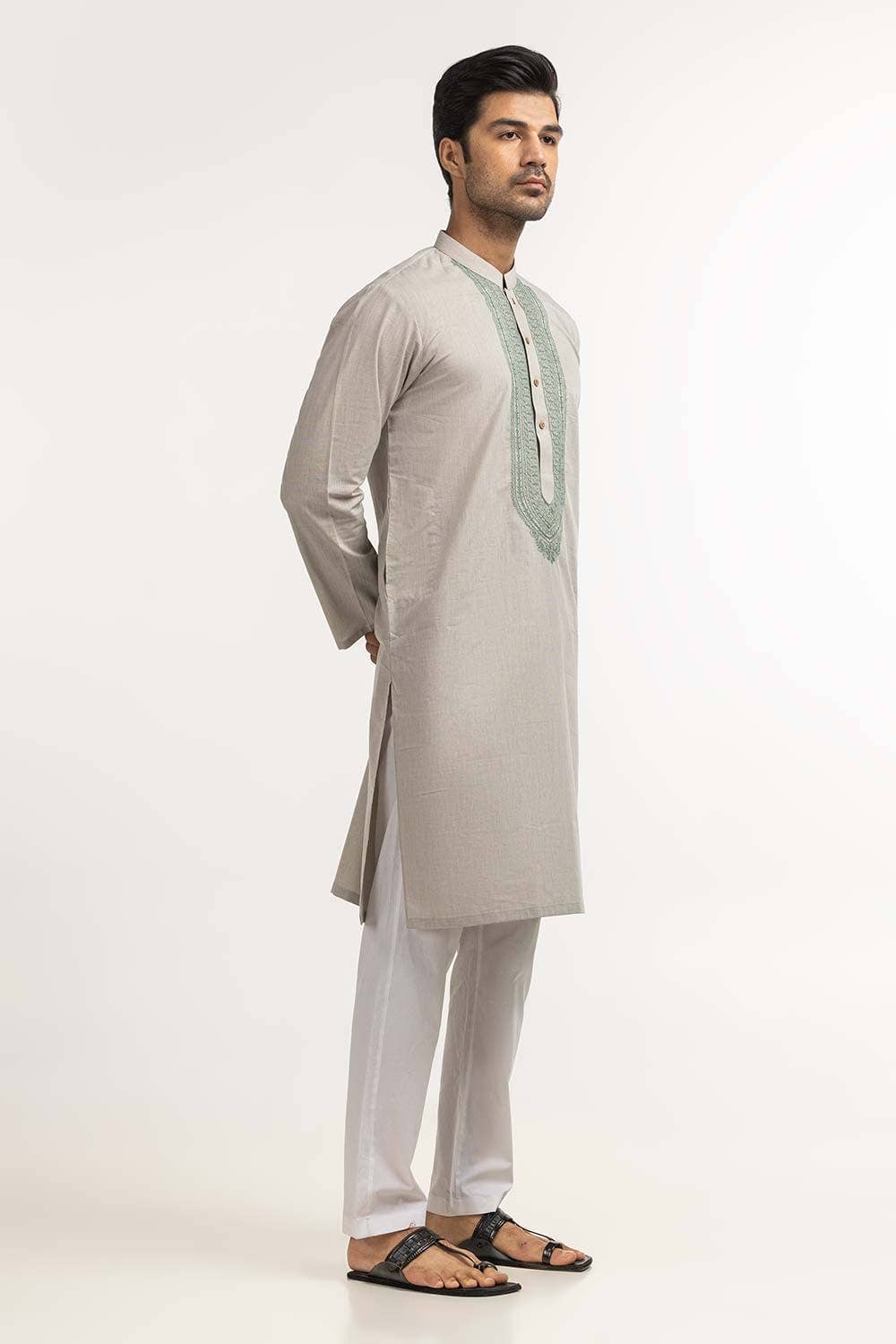 Gul Ahmed Ready to Wear Green Embroidered Kurta KR-EMB24-032