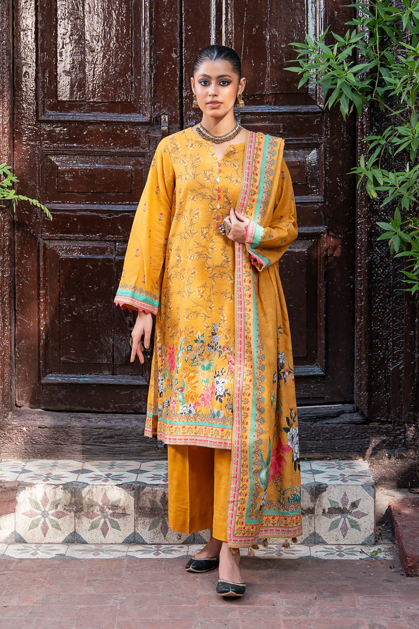 Lakhany 03 Piece Stitched Dastan Printed Khaddar Suit - LG-AR-0112