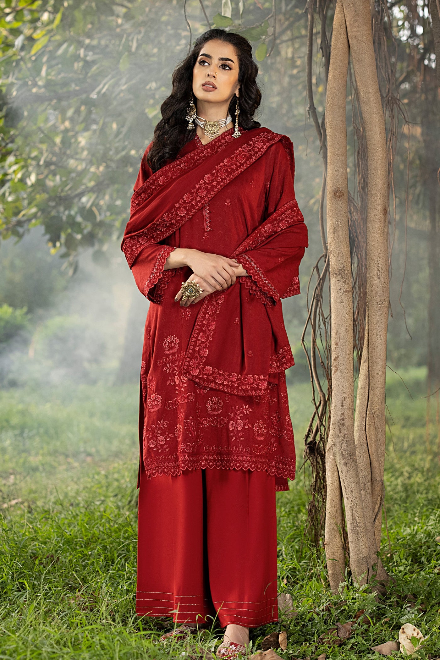 Lakhany 3 Piece Unstitched Winter Shawl Embroidered Suit LG-IZ-0049