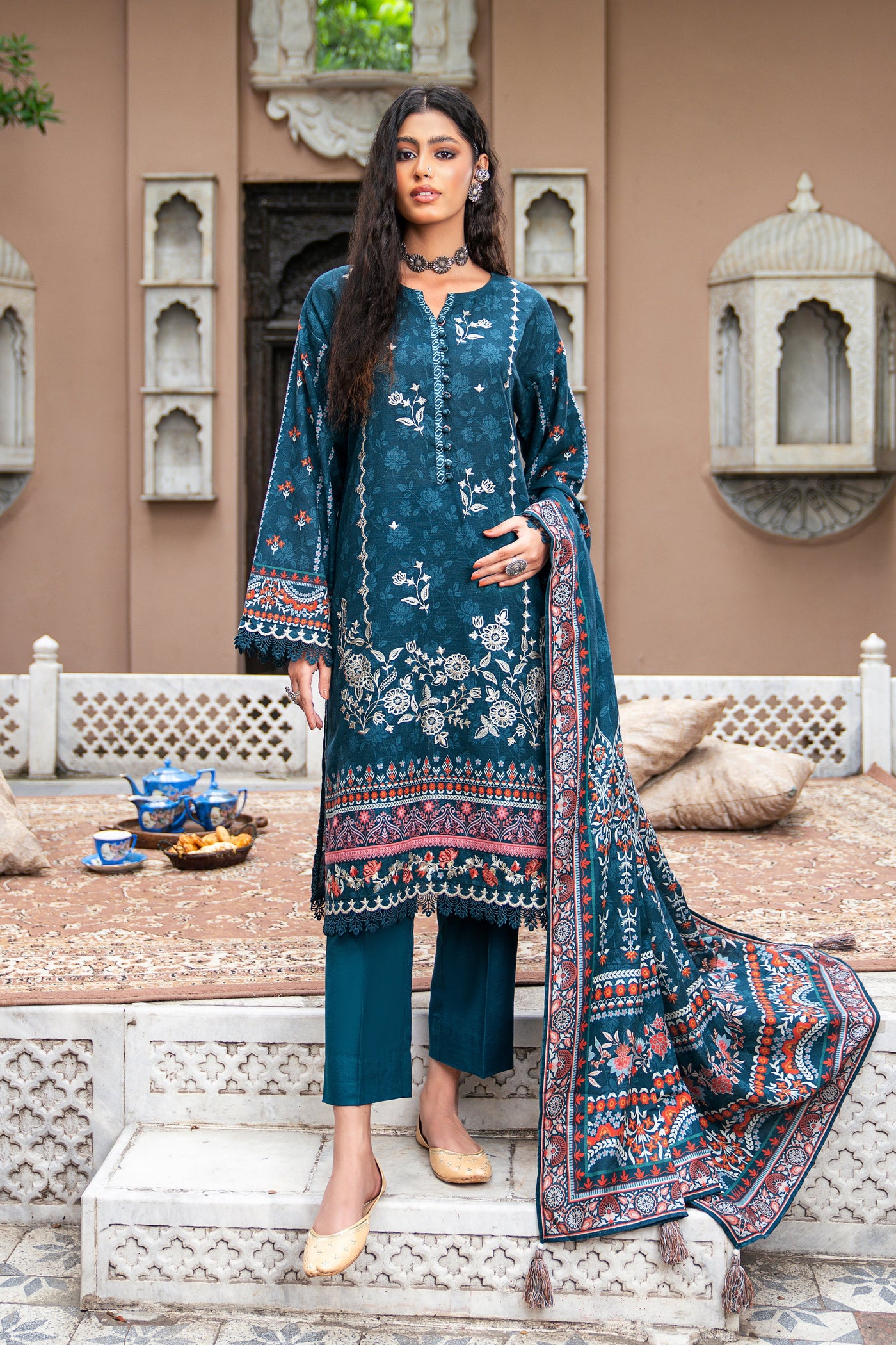 Lakhany 03 Piece Stitched Dastan Embroidered Khaddar Suit - LG-MB-0042