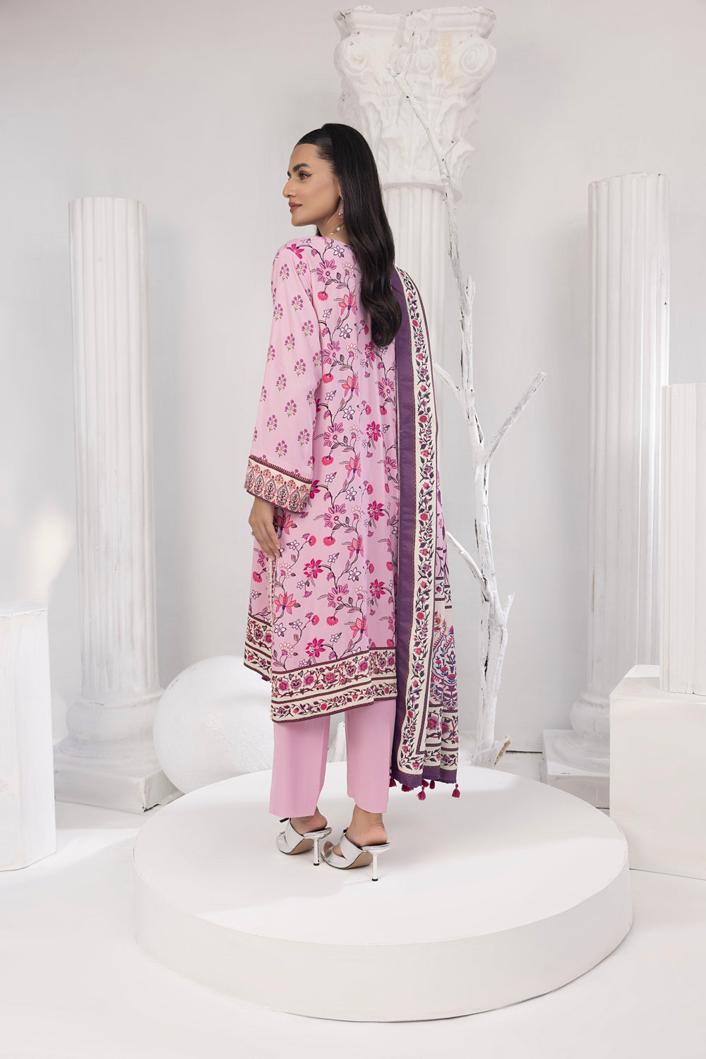 Lakhany 03 Piece Unstitched Printed Cottel Suit - LG-RL-0107