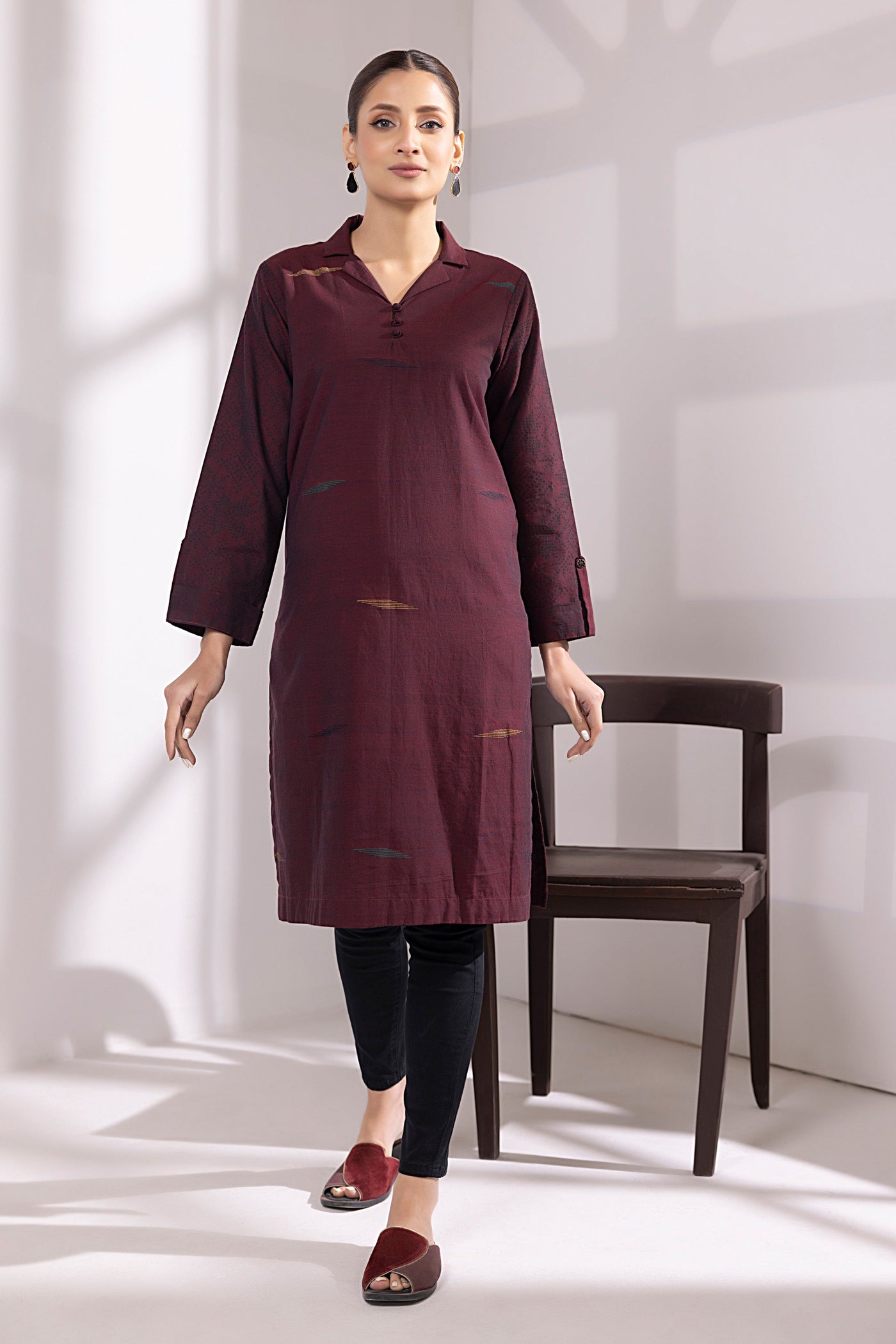 Lakhany 01 Piece Ready to Wear Yarn Dyed Cotton Embroidered Shirt - LG-SK-0187