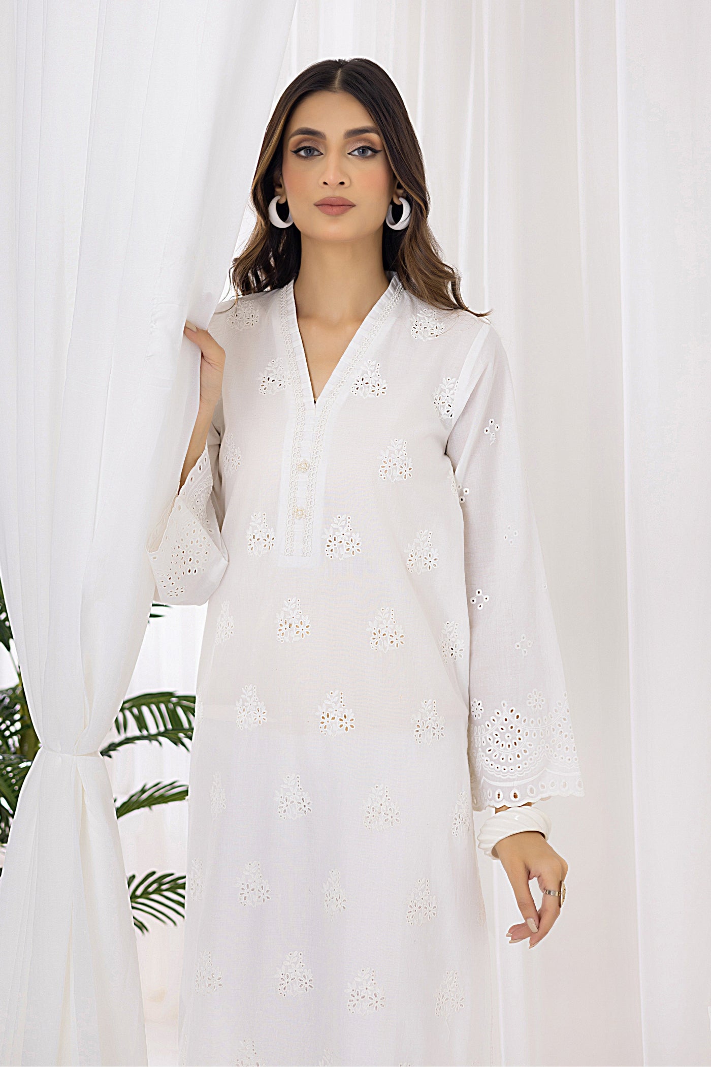 Lakhany 01 Piece Ready to Wear Embroidered Shirt - LG-SR-0129
