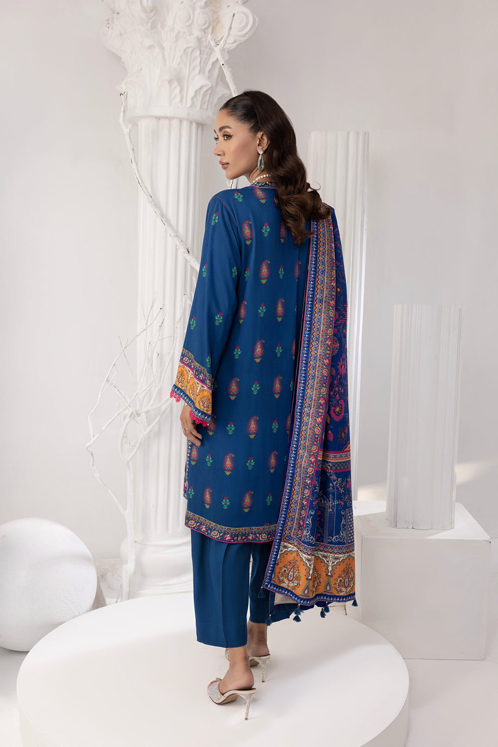 Lakhany 03 Piece Unstitched Printed Cottel Suit - LG-UB-0088