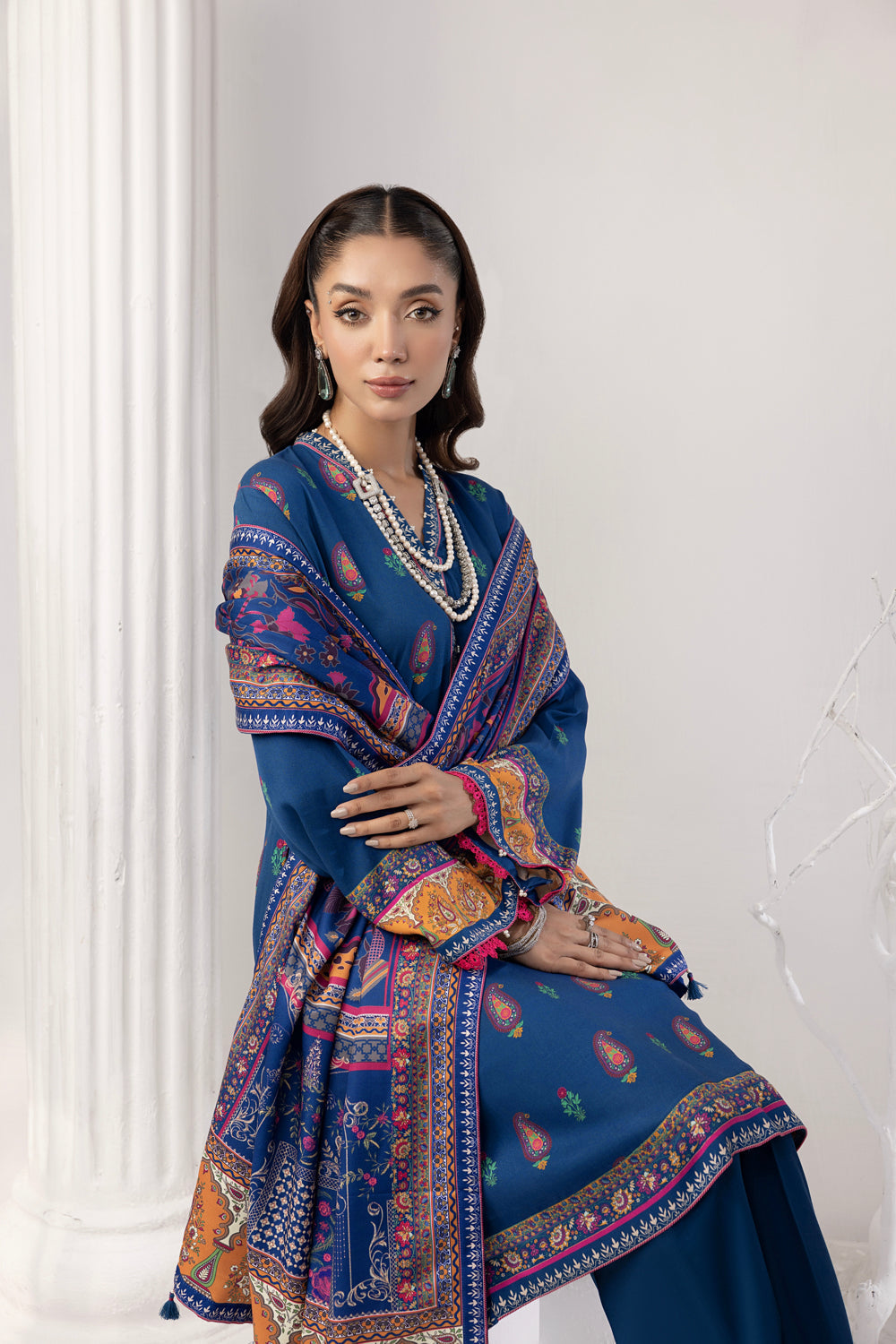 Lakhany 03 Piece Unstitched Printed Cottel Suit - LG-UB-0088