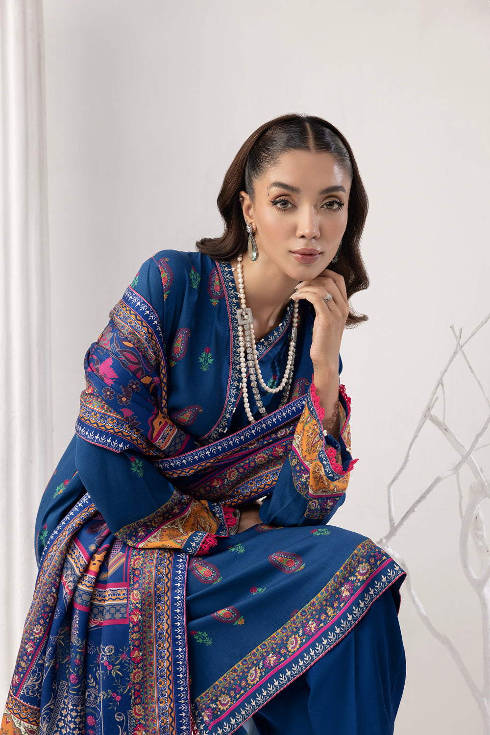 Lakhany 03 Piece Unstitched Printed Cottel Suit - LG-UB-0088