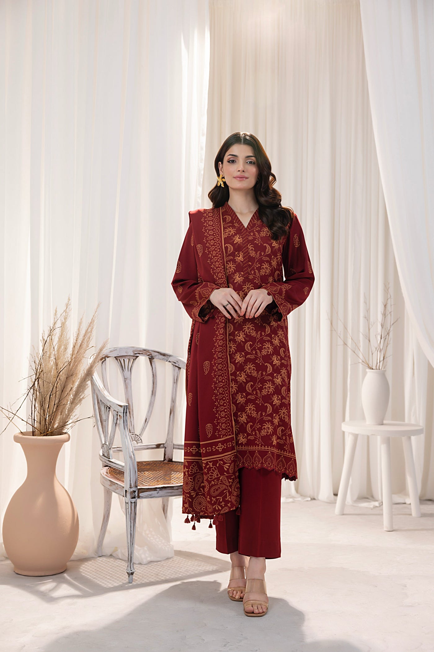 Lakhany 03 Piece Unstitched Cashmi Vool Printed Suit - LG-UB-0095-A