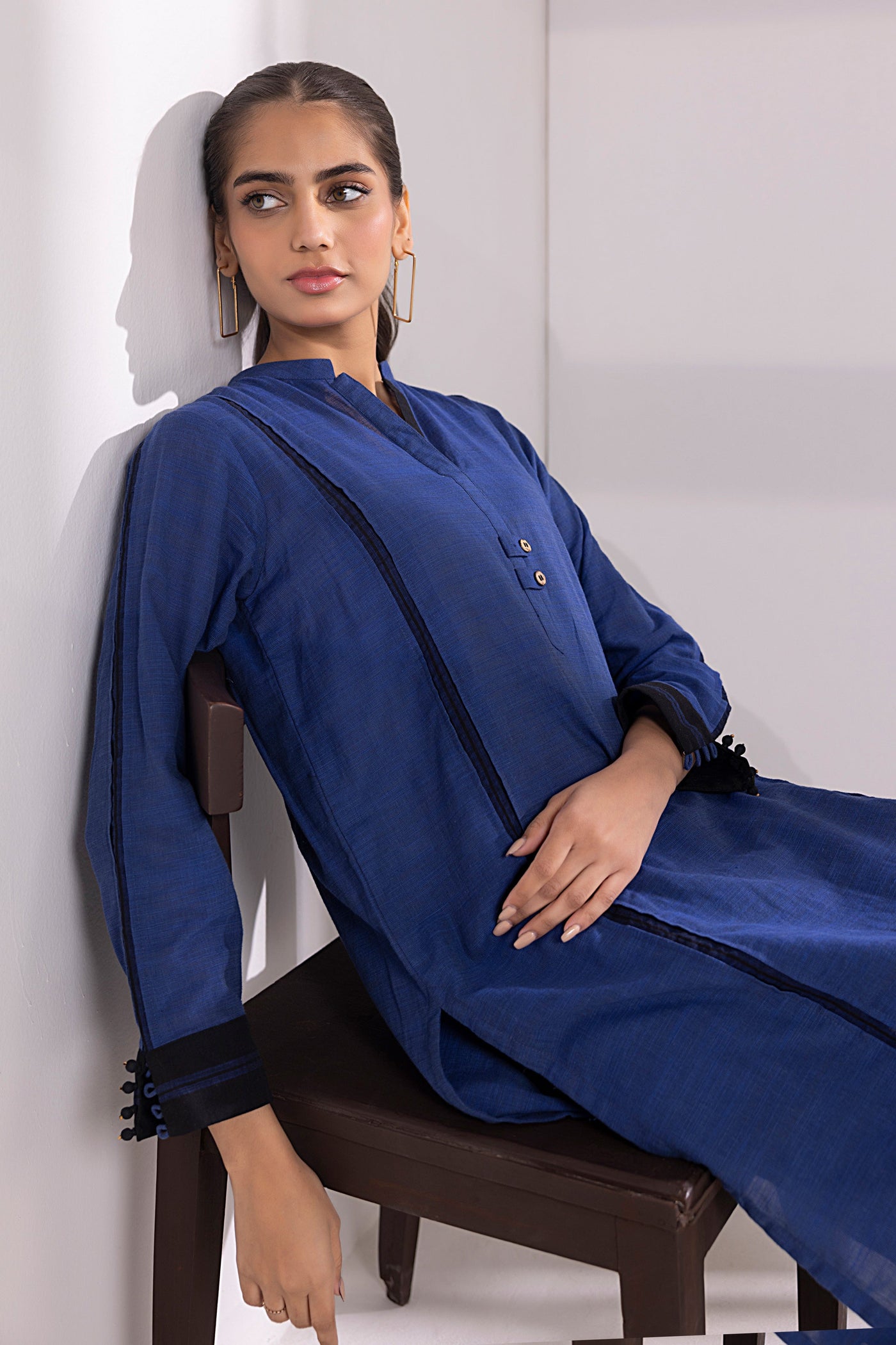 Lakhany 01 Piece Ready to Wear Yarn Dyed Cotton Embroidered Shirt - LG-UB-043