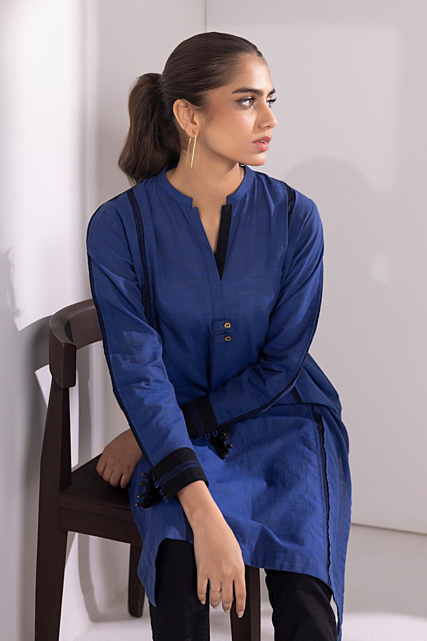 Lakhany 01 Piece Ready to Wear Yarn Dyed Cotton Embroidered Shirt - LG-UB-043