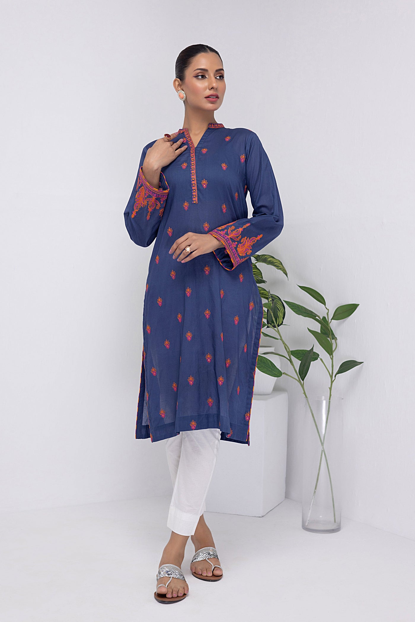 Lakhany 01 Piece Ready to Wear Dyed Embroidered Shirt - LG-ZH-0064