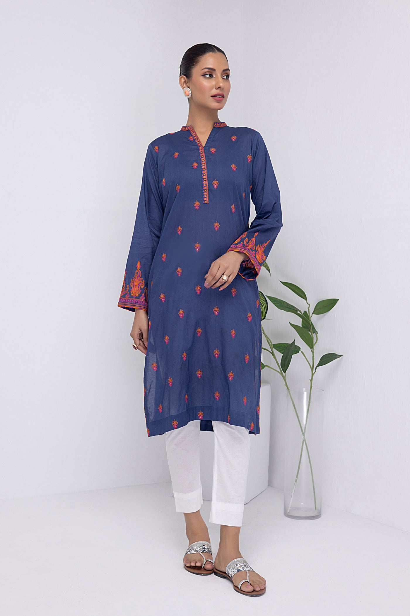 Lakhany 01 Piece Ready to Wear Dyed Embroidered Shirt - LG-ZH-0064