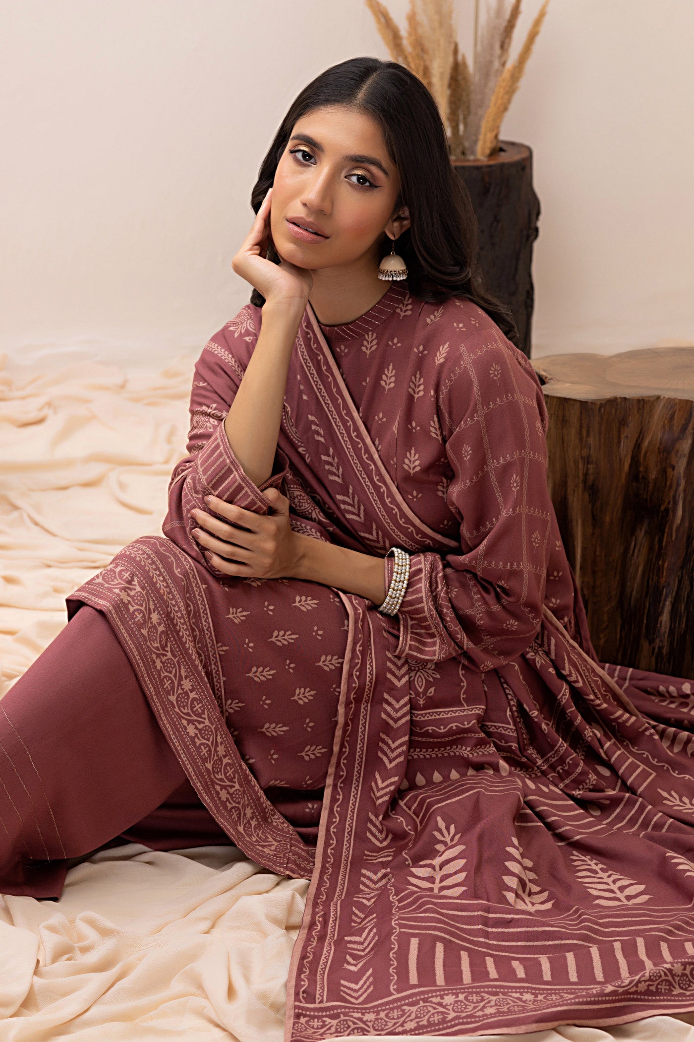 Lakhany 3 Piece Unstitched Pashmina Prints Suit LG-ZH-0093-A