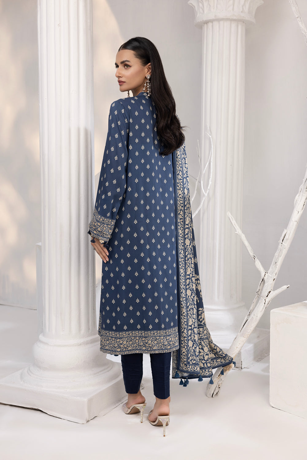 Lakhany 03 Piece Stitched Printed Cottel with Printed Jacquard Suit - LSM-3821