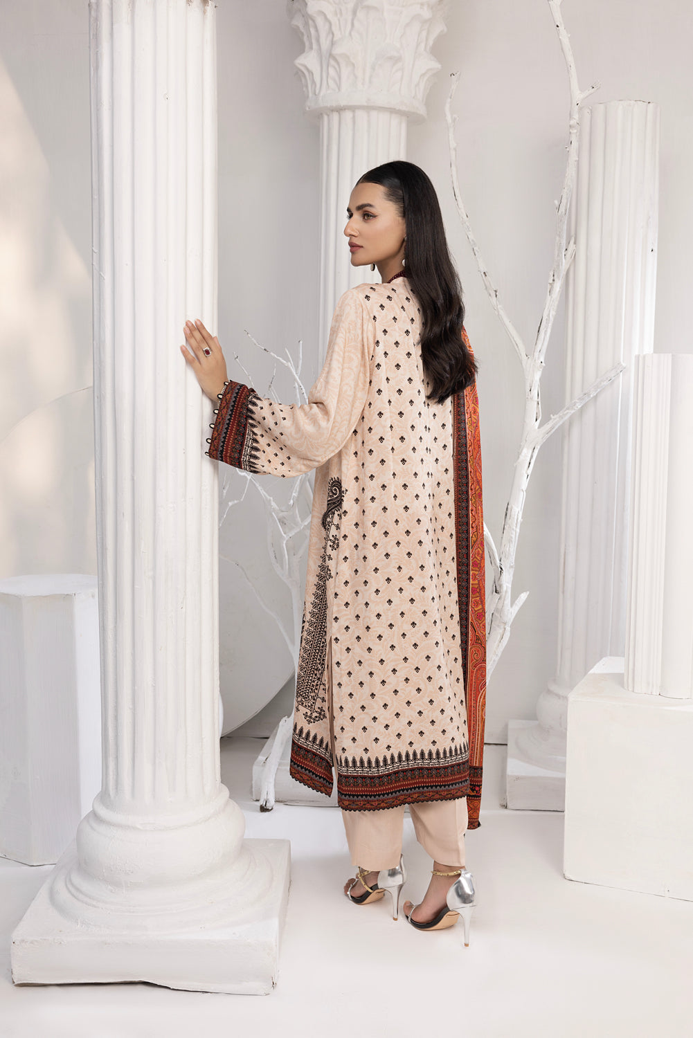 Lakhany 03 Piece Stitched Printed Cottel with Printed Jacquard Suit - LSM-3829