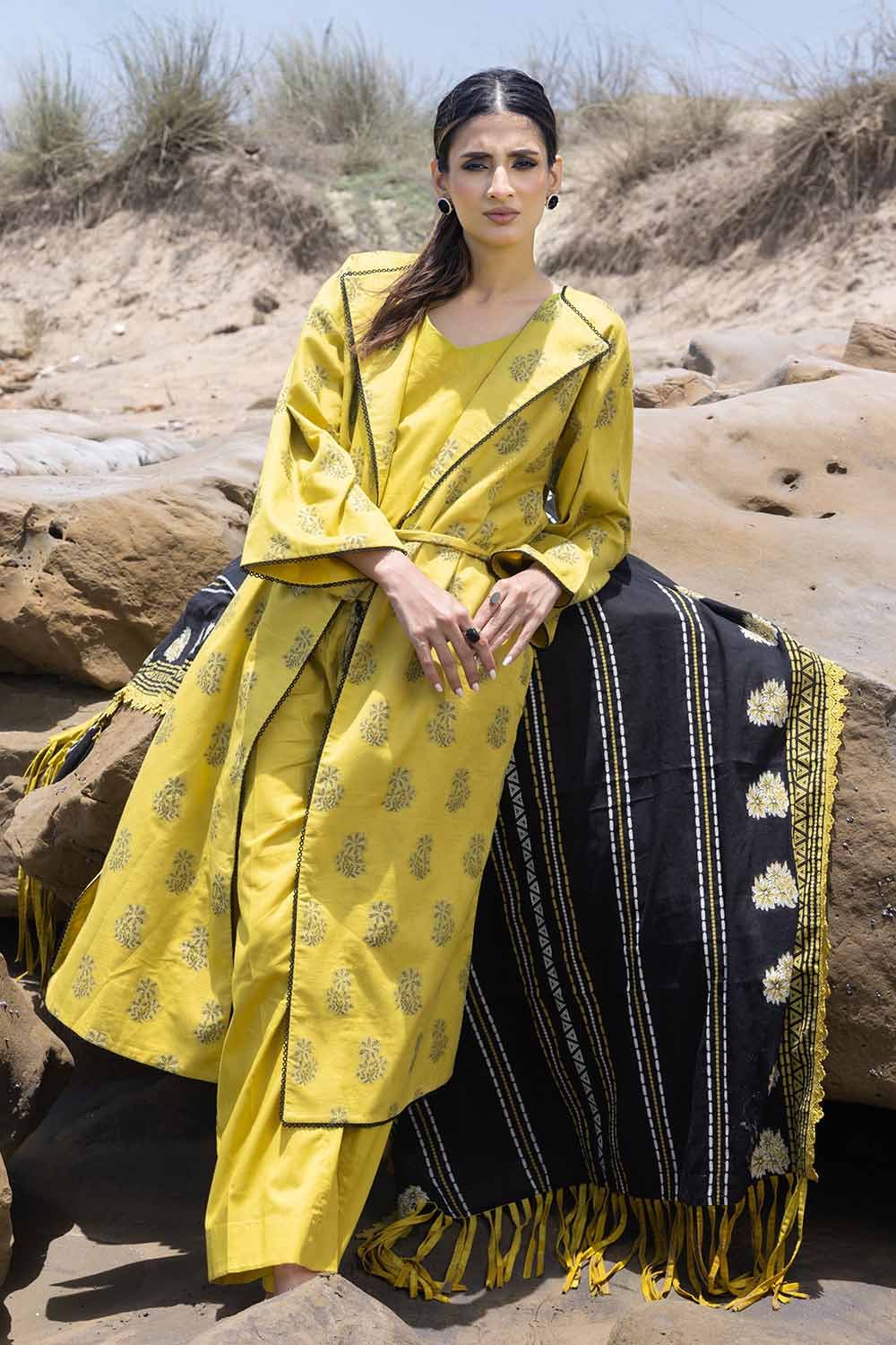 Gul Ahmed 3PC Jacquard Unstitched Suit with Yarn Dyed Dupatta MJ-32045