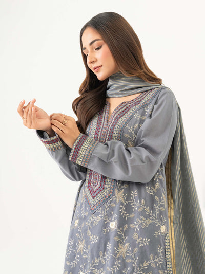 Limelight 3 Piece Stitched Embroidered Lawn Suit P8042SU - Grey