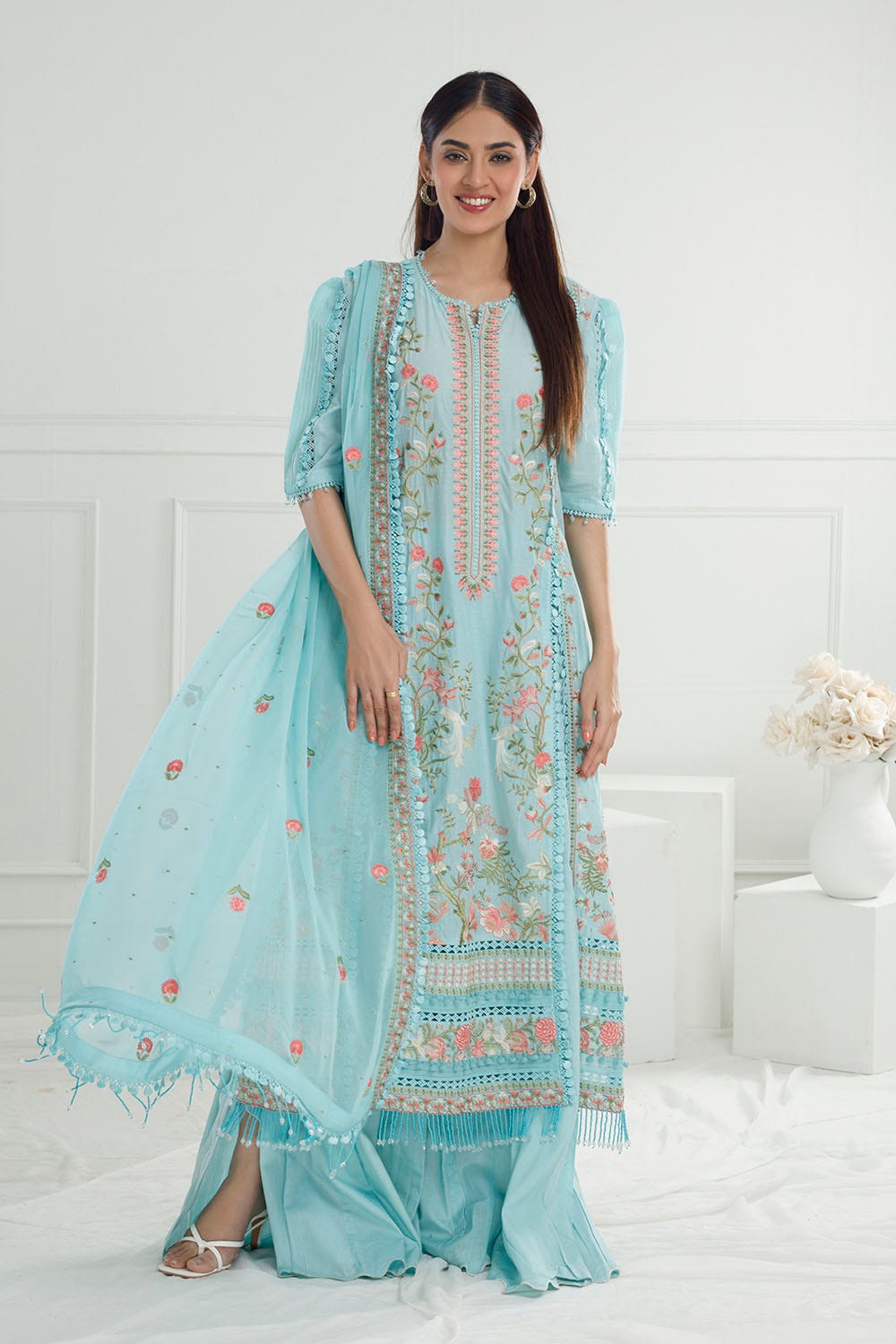 Gul Ahmed 3 Piece Unstitched Embroidered Lawn Suit with Embroidered Chiffon Dupatta PM-52019