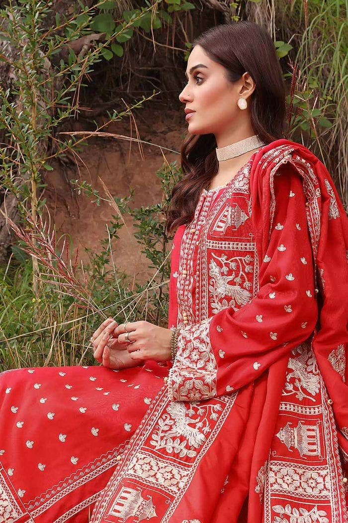 Gul Ahmed 3PC Embroidered Raw Silk Unstitched Suit with Raw Silk Dupatta RW-32001