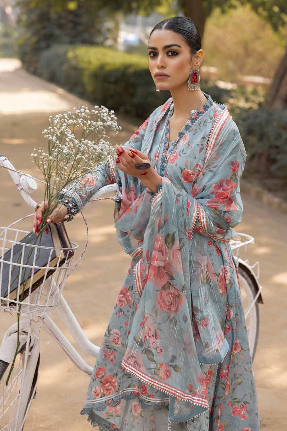 Gul Ahmed 3PC Unstitched Printed Lawn Suit with Lurex Chiffon Dupatta SP-42012