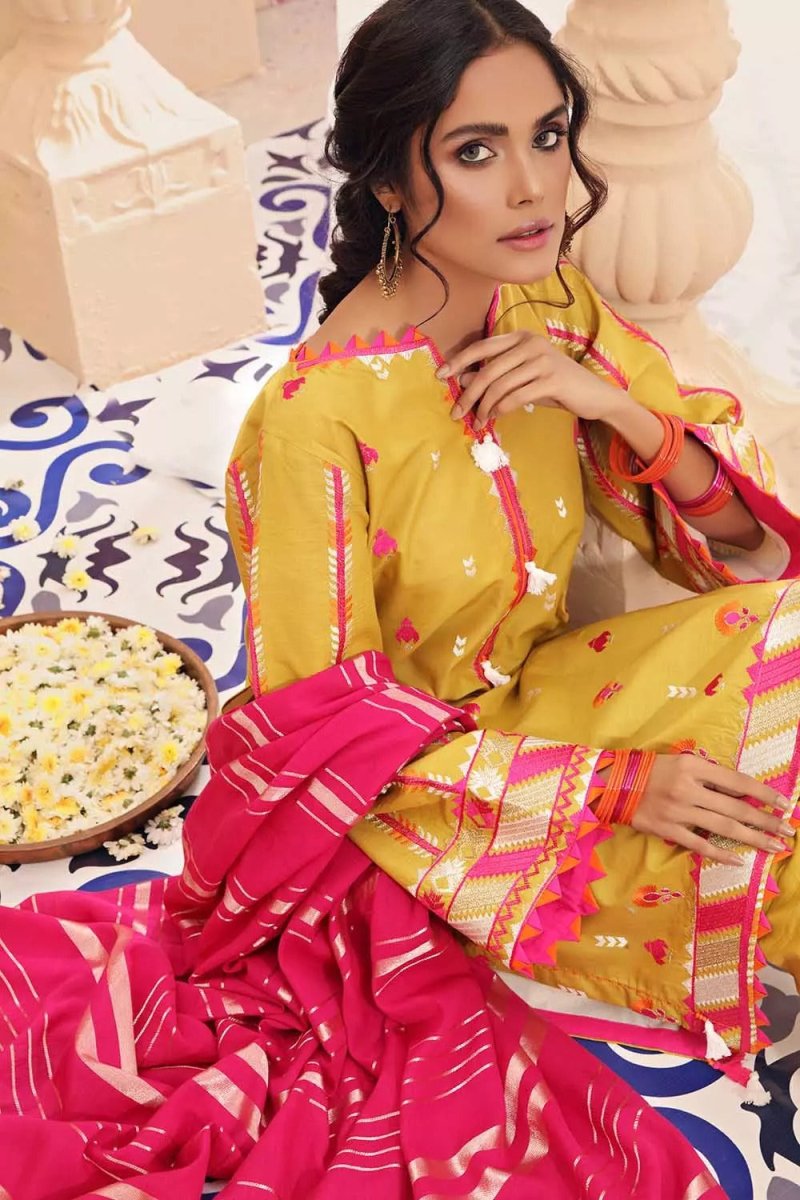 Gul Ahmed 3PC Unstitched Zari Lawn Suit With Jacquard Dupatta SP-61