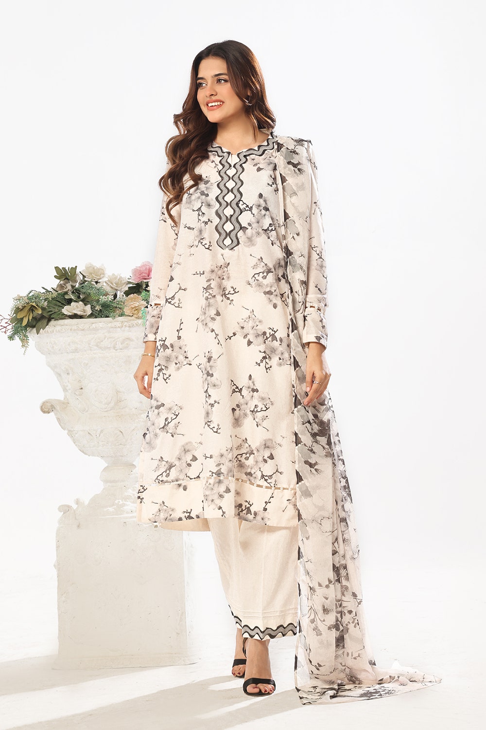 Gul Ahmed 3 Piece Unstitched Printed Soya Silk Suit with Printed Chiffon Dupatta SY-52001