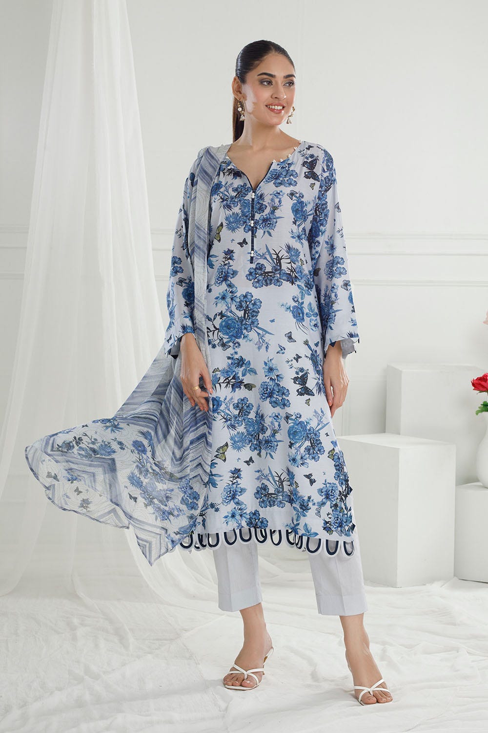 Gul Ahmed 3 Piece Unstitched Printed Soya Silk Suit with Printed Chiffon Dupatta SY-52003