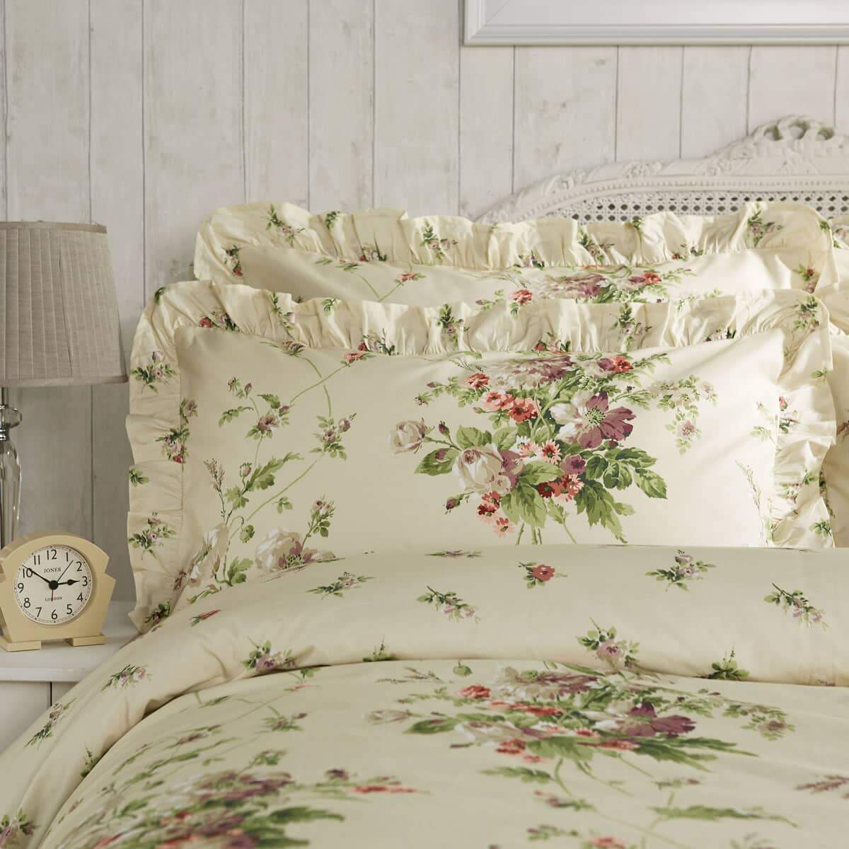 Vantona Country Madeleine Quilted Fitted Bedspread - Cream