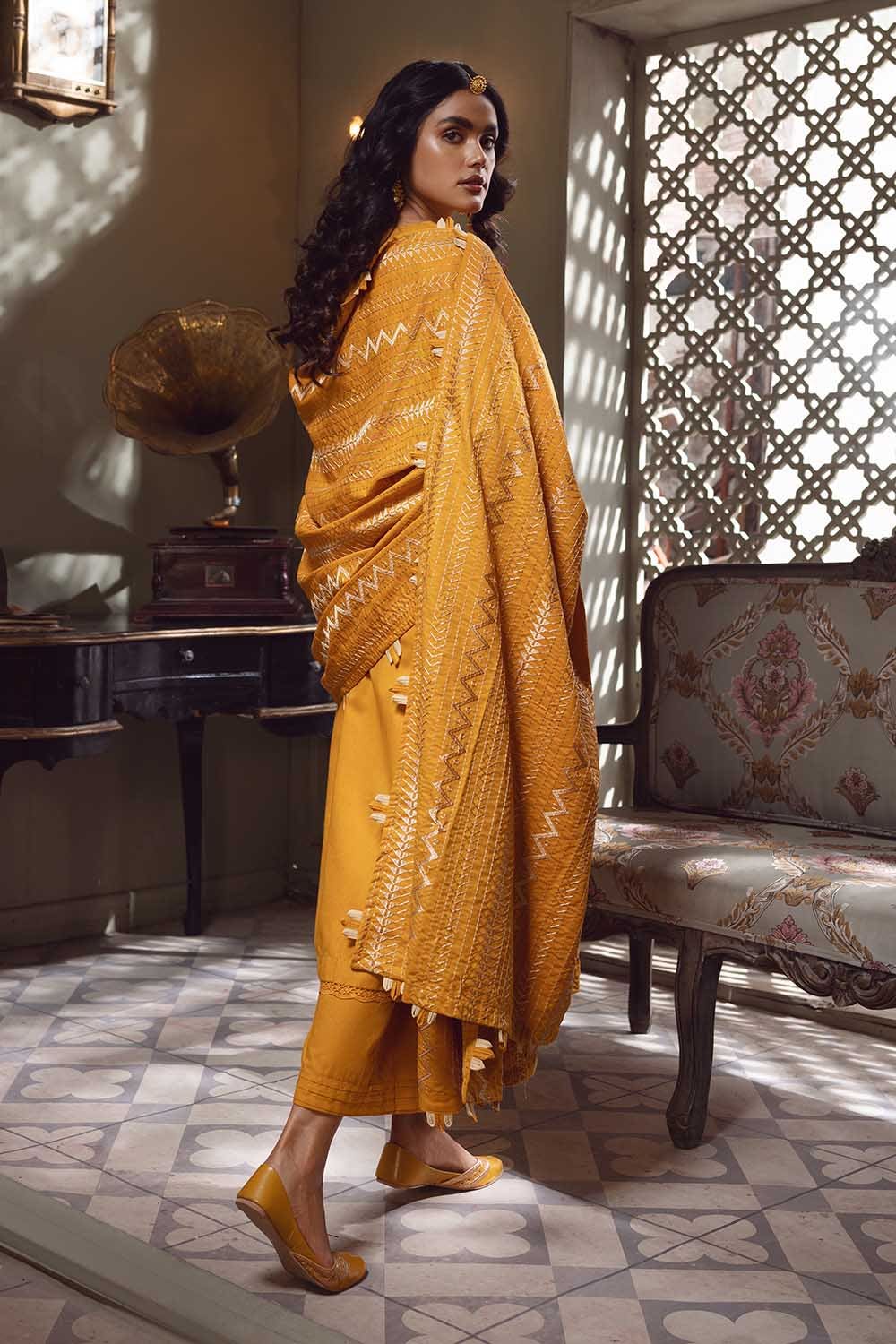 Gul Ahmed 3PC Karandi Embroidered Unstitched Suit AY-22008