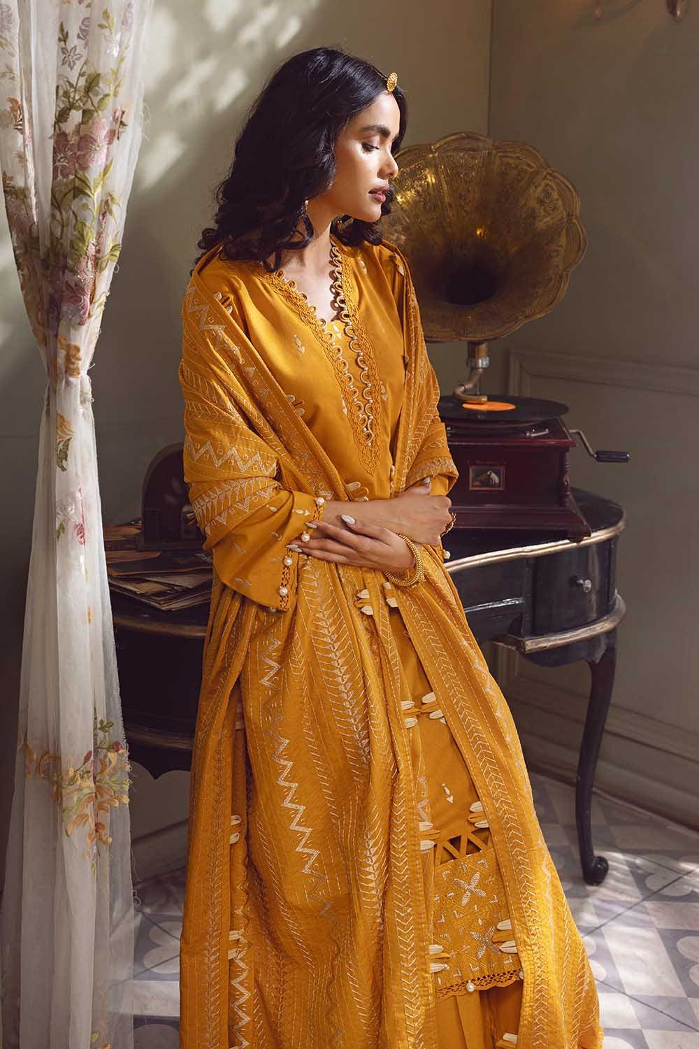 Gul Ahmed 3PC Karandi Embroidered Unstitched Suit AY-22008
