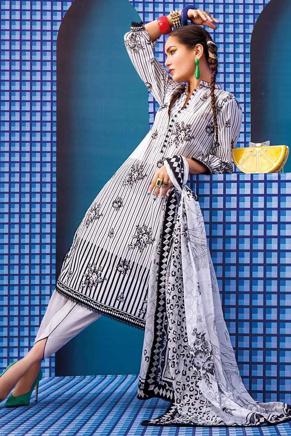 Gul Ahmed 3PC Printed Lawn Unstitched Suit B-22008