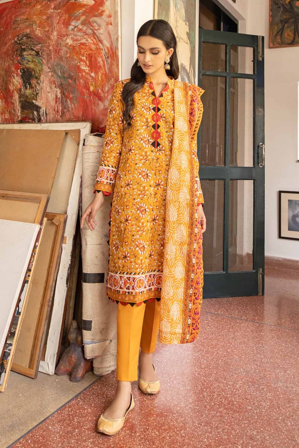 Gul Ahmed 3 Piece Unstitched Lawn Printed Suit CL-1264 B