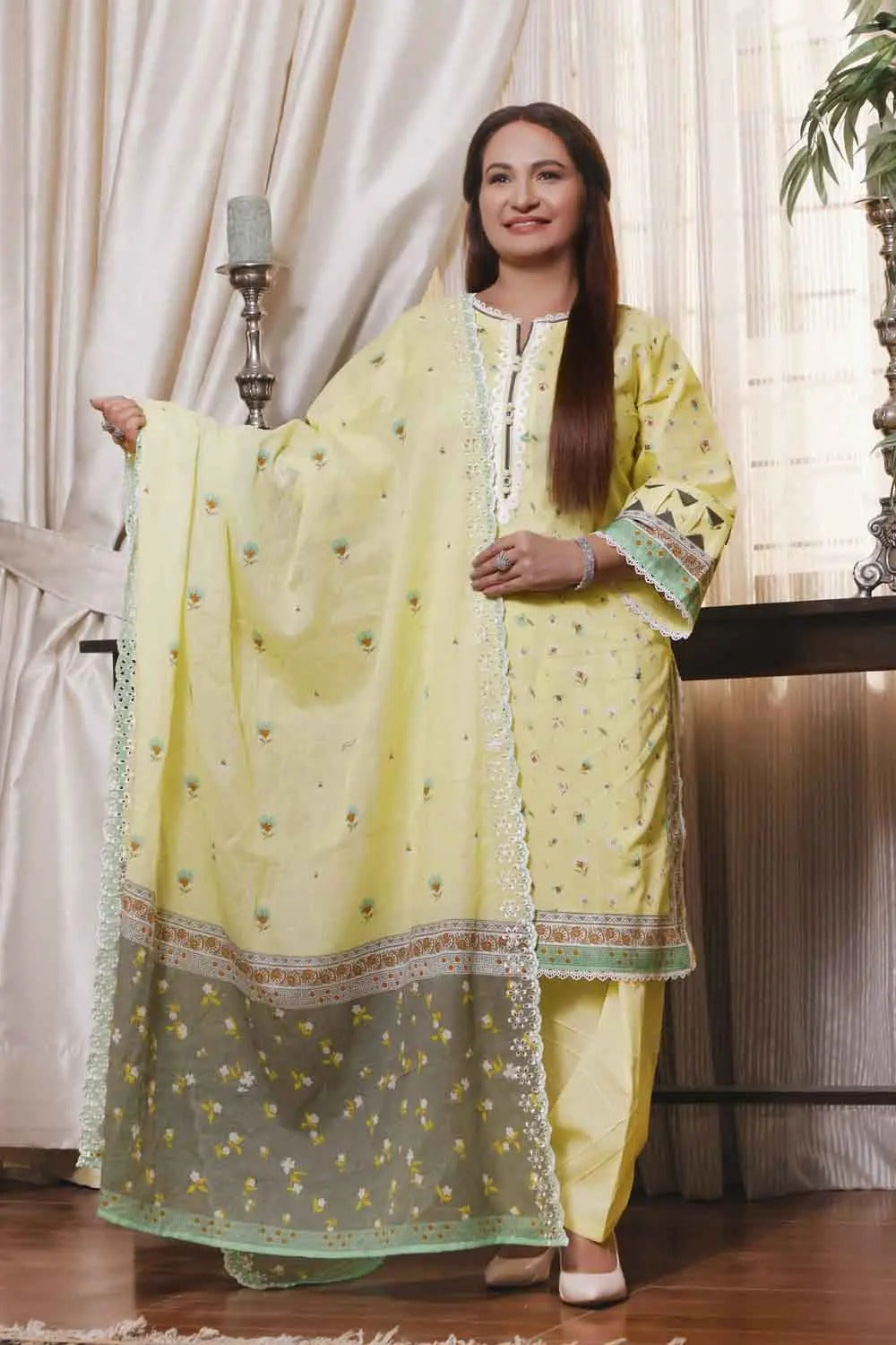 Gul Ahmed 3PC Embroidered Lawn Unstitched Suit CL-22020