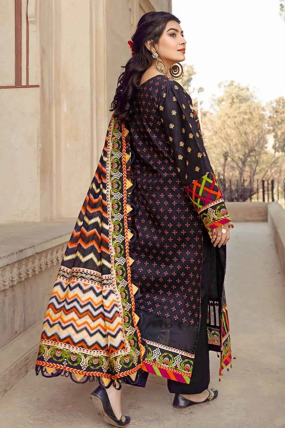 Gul Ahmed 3PC Gold Printed Lawn Unstitched Suit CL-22214