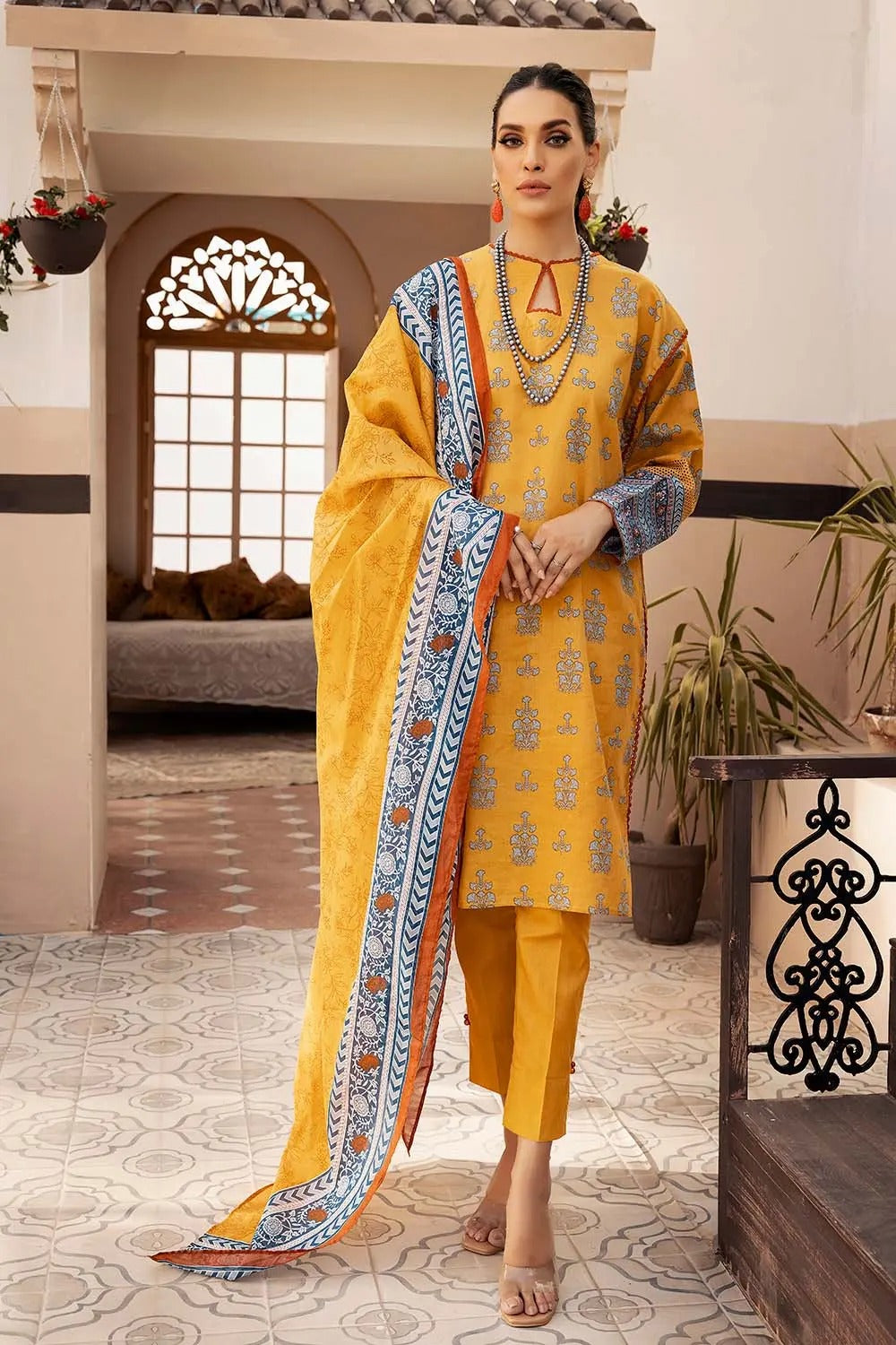 Gul Ahmed 3PC Unstitched Printed Lawn Suit CL-22238 B