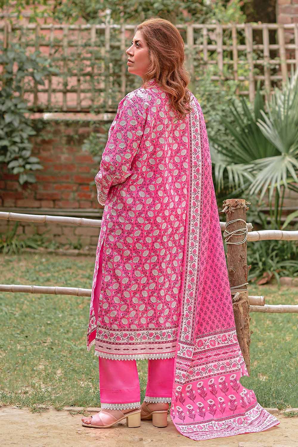 Gul Ahmed 3PC Unstitched Printed Lawn Suit CL-32078 A