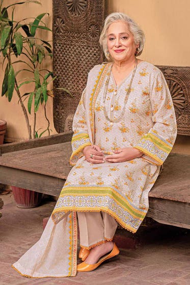 Gul Ahmed 3PC Lawn Unstitched Printed Suit CL-32127 B