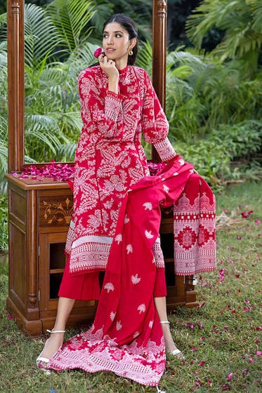 Gul Ahmed 3PC Lawn Unstitched Printed Suit CL-32226