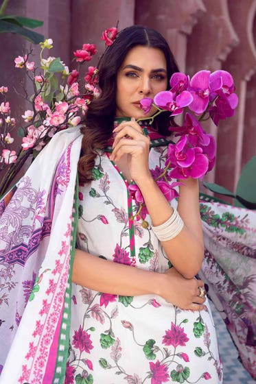 Gul Ahmed 3PC Lawn Unstitched Digital Printed Suit CL-32231