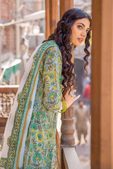 Gul Ahmed 3PC Lawn Unstitched Printed Suit CL-32241 A