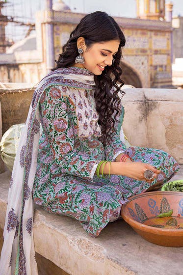 Gul Ahmed 3PC Lawn Unstitched Printed Suit CL-32241 B